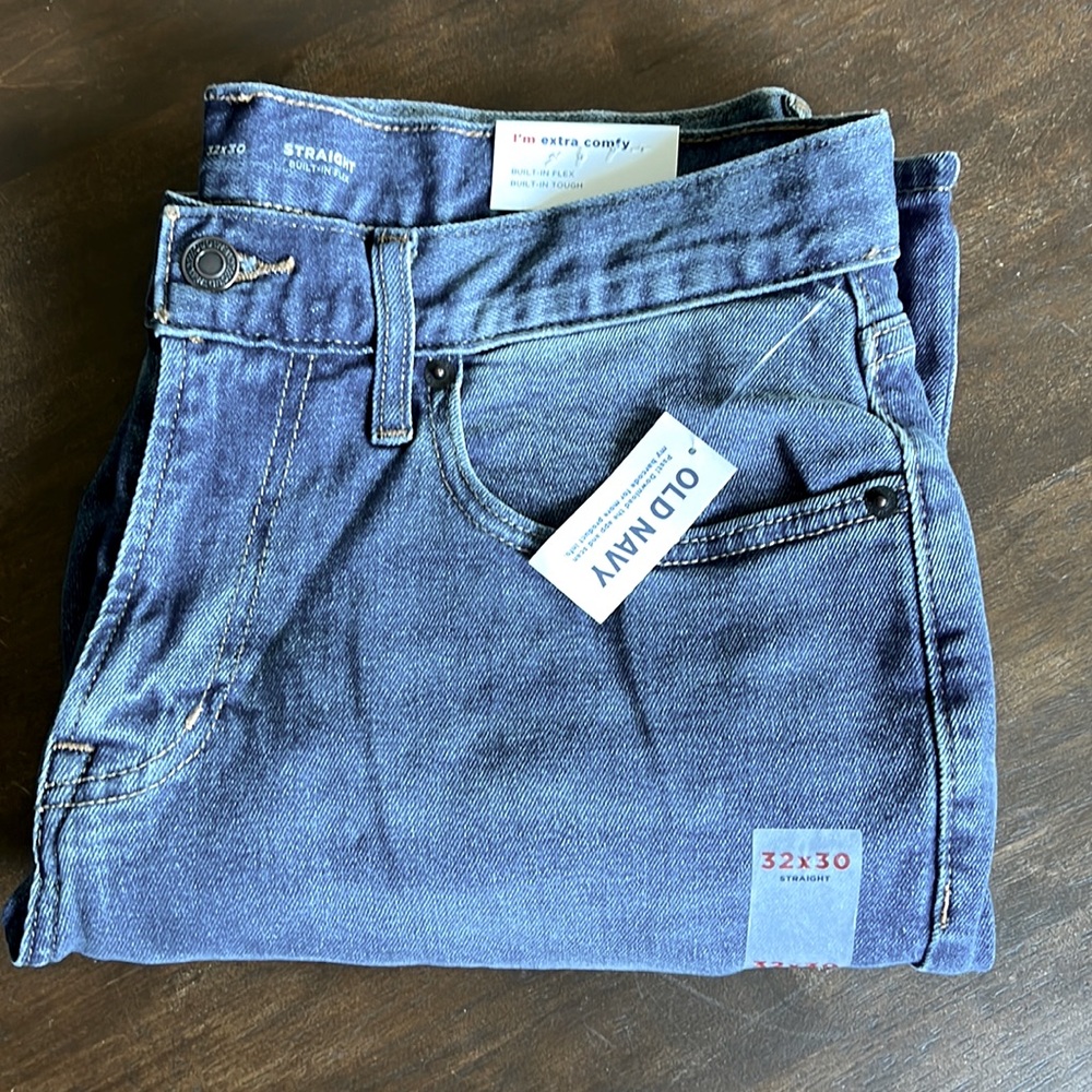 NWT Men’s Old Navy Jeans  size 32 x 30 Straight